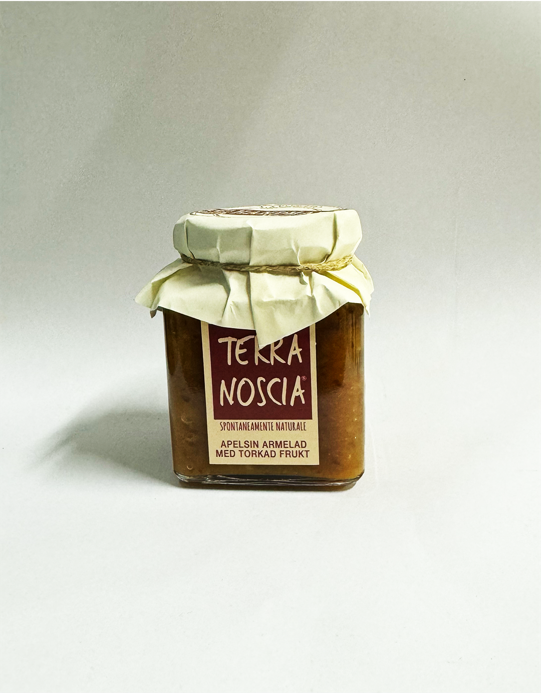 Apelsinmarmelad med torkad frukt 